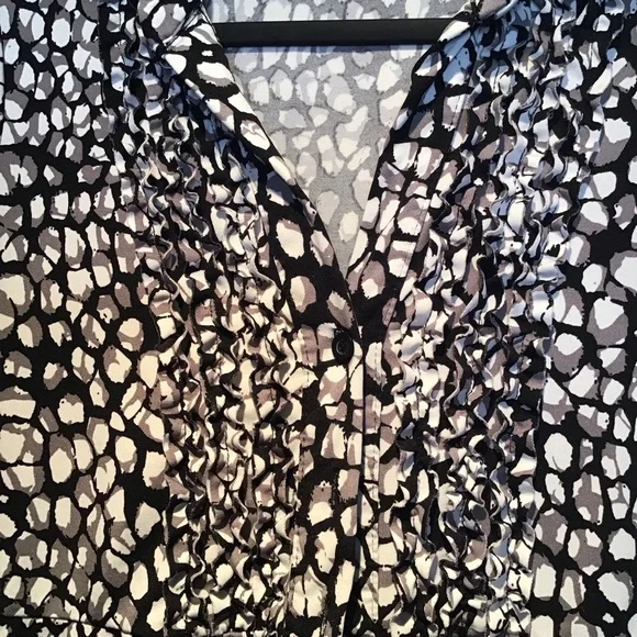 Reitmans Black & White Women’s Short Sleeves Top Size US S - Picture 6 of 15